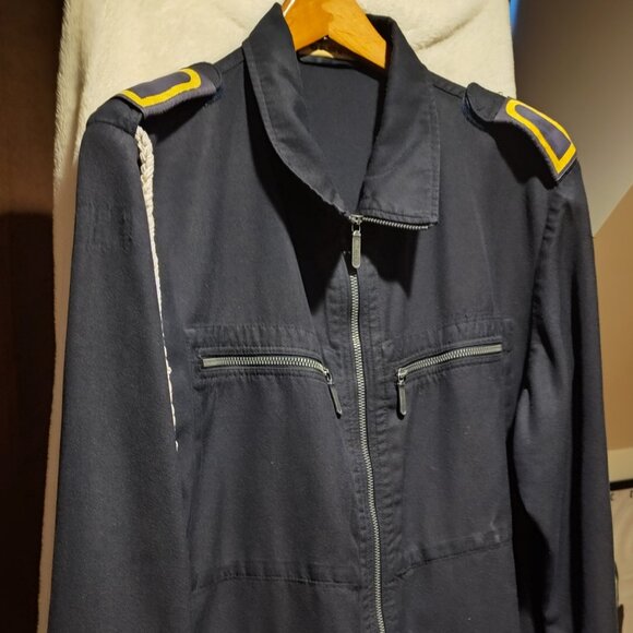 military is never out of style - Picture 2 of 3